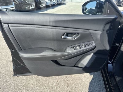 2025 Nissan Sentra SV CVT