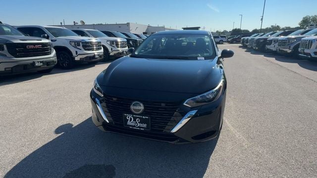 2025 Nissan Sentra SV CVT