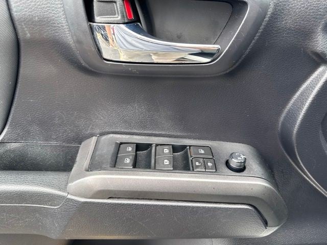 2020 Toyota Tacoma 4WD SR5 Double Cab 5' Bed V6 AT