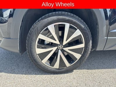2024 Volkswagen Taos SE FWD