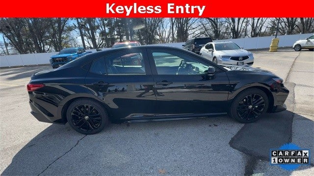 2025 Toyota Camry SE (Natl)