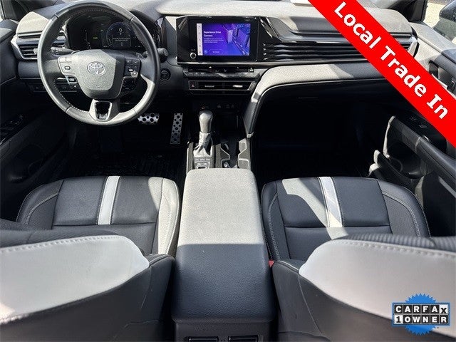 2025 Toyota Camry SE (Natl)