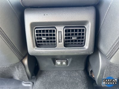 2025 Toyota Camry SE (Natl)