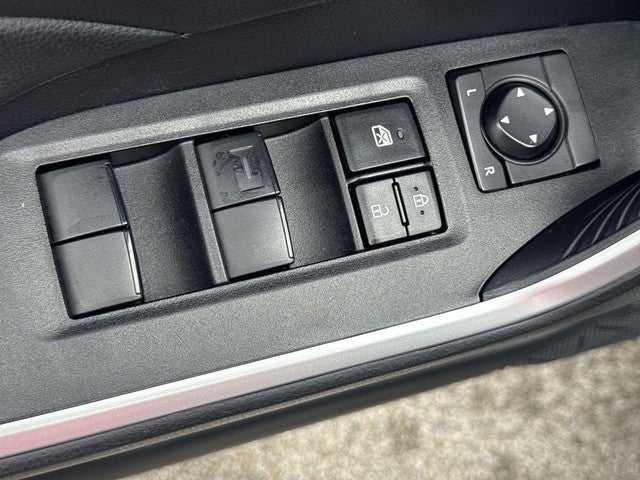 2025 Toyota RAV4 Hybrid LE AWD (Natl)
