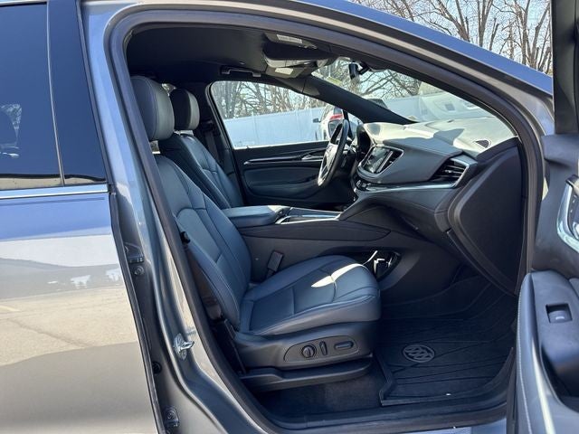 2024 Buick Enclave FWD 4dr Essence