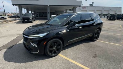 2023 Buick Enclave FWD 4dr Essence