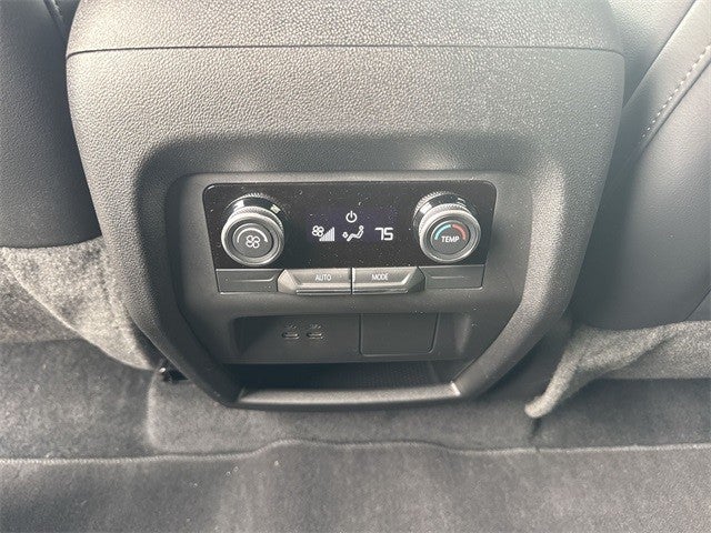 2025 Buick Enclave 4dr Sport Touring