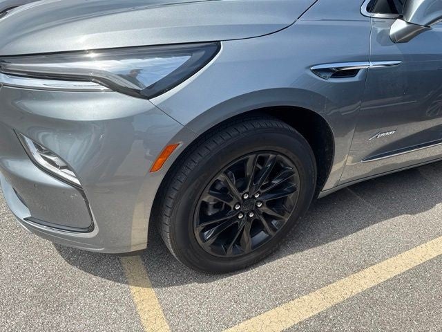 2024 Buick Enclave FWD 4dr Avenir