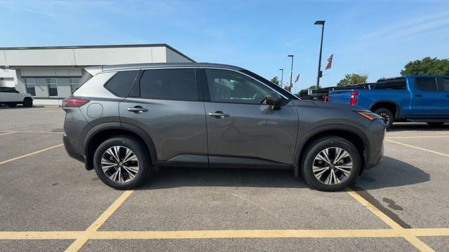 2021 Nissan Rogue FWD SV