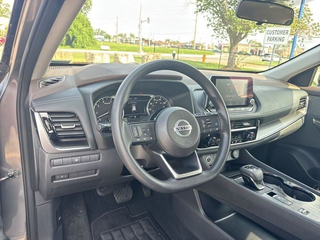 2021 Nissan Rogue FWD SV