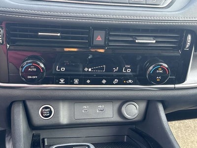 2021 Nissan Rogue FWD SV