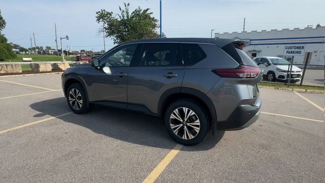2021 Nissan Rogue FWD SV
