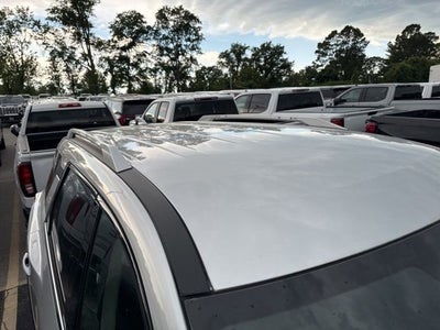 2025 Nissan Pathfinder SL 2WD