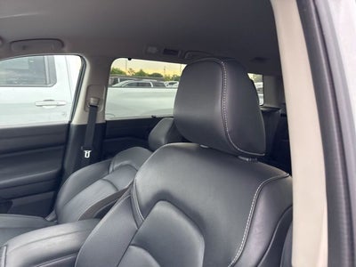 2025 Nissan Pathfinder SL 2WD