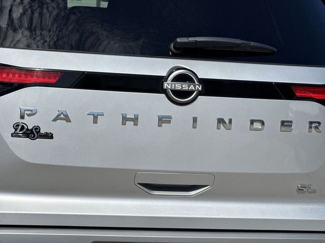 2025 Nissan Pathfinder SL 2WD