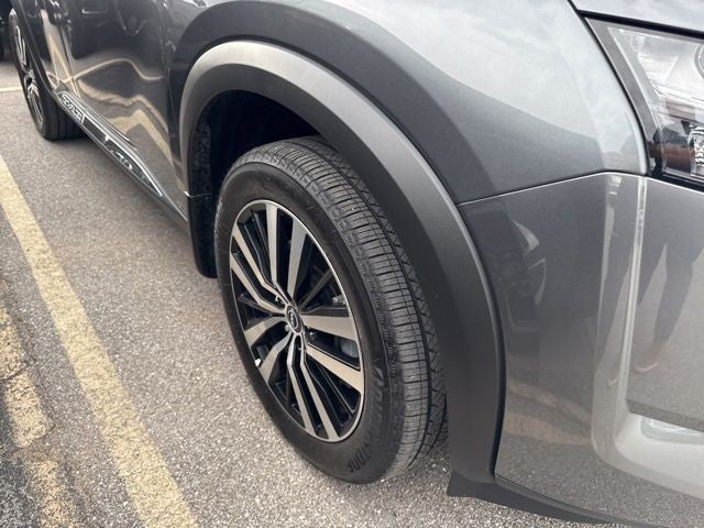 2025 Nissan Pathfinder Platinum 4WD