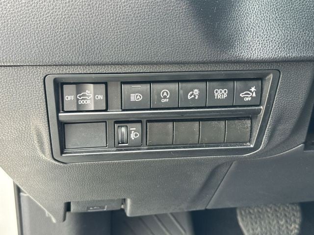 2022 Toyota Tundra 2WD SR5 Double Cab 6.5' Bed (Natl)