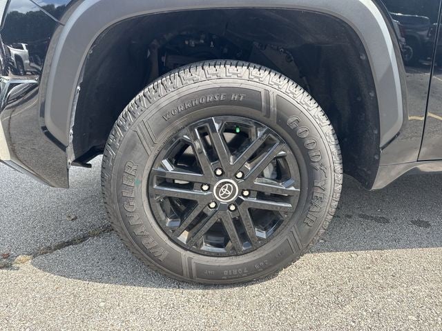 2023 Toyota Tundra 4WD SR5 Double Cab 6.5' Bed (Natl)