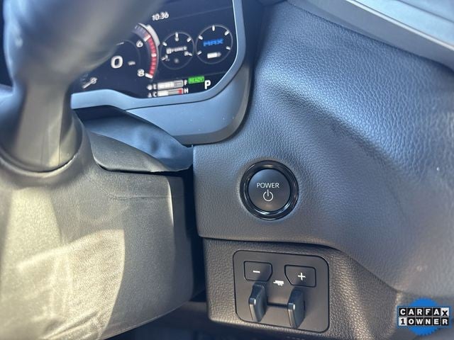 2025 Toyota Sequoia SR5 4WD (Natl)