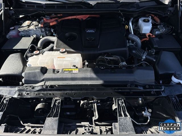 2025 Toyota Sequoia SR5 4WD (Natl)