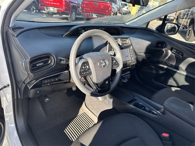 2022 Toyota Prius L Eco (Natl)