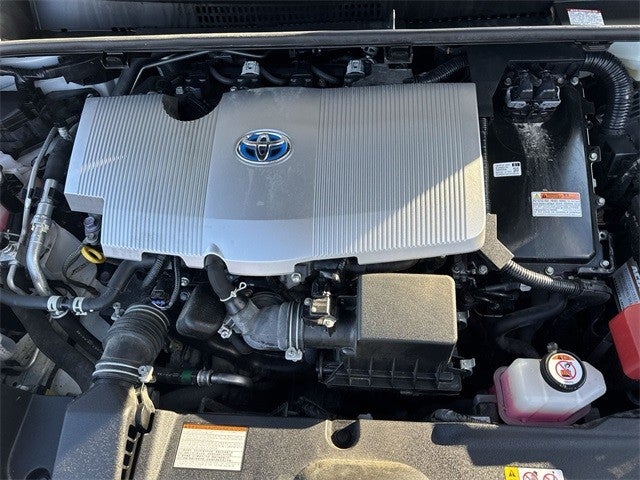 2022 Toyota Prius L Eco (Natl)