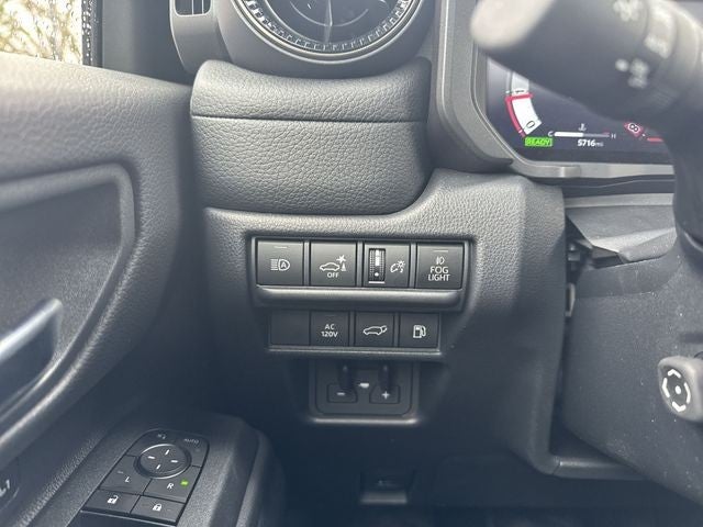 2025 Toyota Land Cruiser 4WD (Natl)