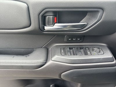 2025 Toyota Land Cruiser 4WD (Natl)