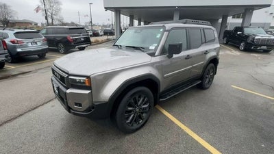 2025 Toyota Land Cruiser 4WD (Natl)