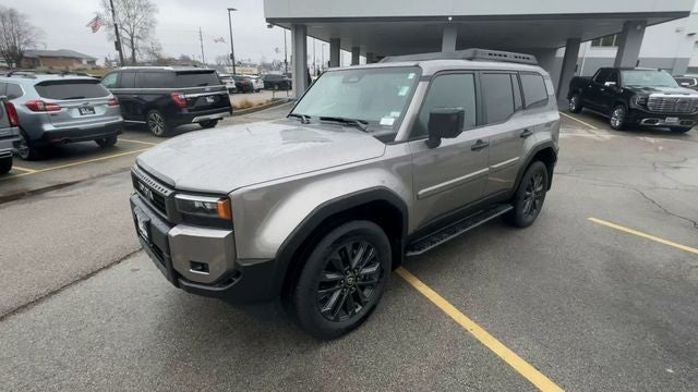 2025 Toyota Land Cruiser 4WD (Natl)