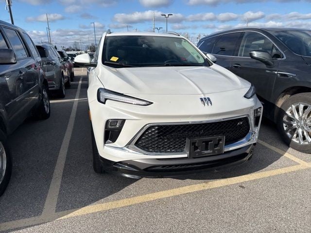 2024 Buick Encore GX FWD 4dr Sport Touring