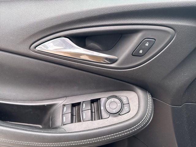 2022 Buick Encore GX AWD 4dr Select