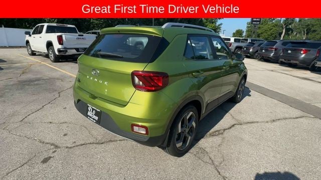 2022 Hyundai Venue SEL IVT
