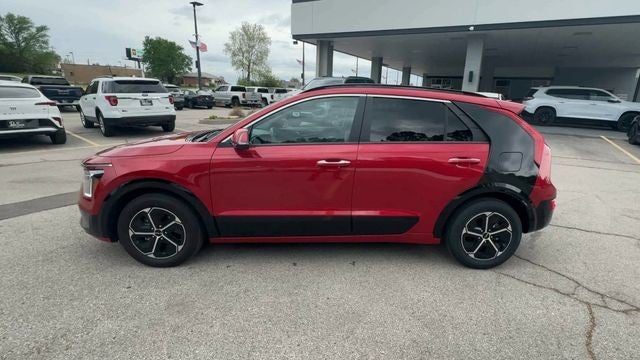 2025 Kia Niro SX FWD