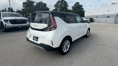 2023 Kia Soul S IVT