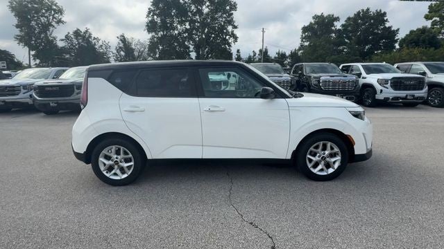 2023 Kia Soul S IVT