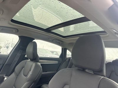 2025 Volvo S90 B6 AWD Plus