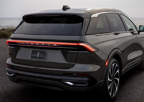 The rear of a 2026 Lincoln Black Label™ Nautilus® SUV displays full LED rear lighting. | Dave Sinclair Lincoln in Ballwin MO