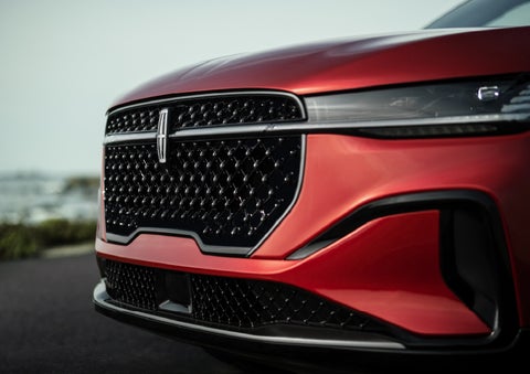 The sleek grille of a 2026 Lincoln Nautilus® SUV with the available Jet Appearance Package makes a bold statement. | Dave Sinclair Lincoln in Ballwin MO