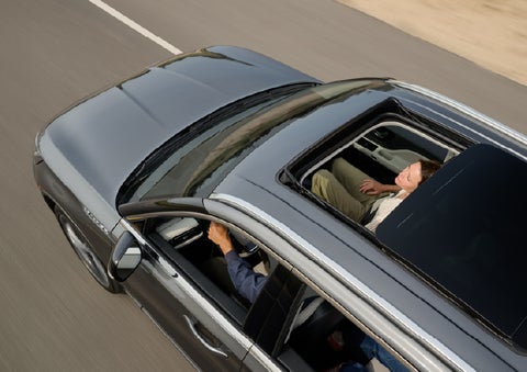 The available panoramic Vista Roof® of a 2027 Lincoln Aviator® SUV is open. | Dave Sinclair Lincoln in Ballwin MO