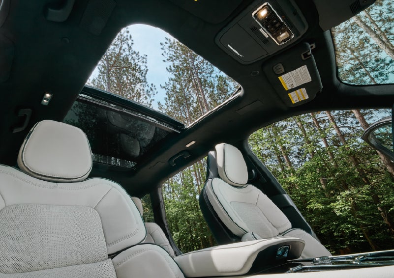 The front seats of a 2027 Lincoln Aviator® Black Label™ SUV | Dave Sinclair Lincoln in Ballwin MO