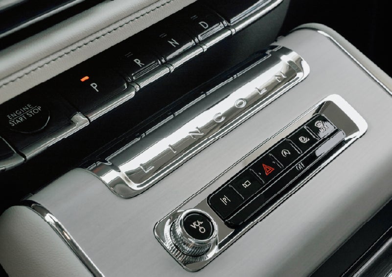 The piano key gear selector of a 2027 Lincoln Aviator® Back Label™ SUV. | Dave Sinclair Lincoln in Ballwin MO